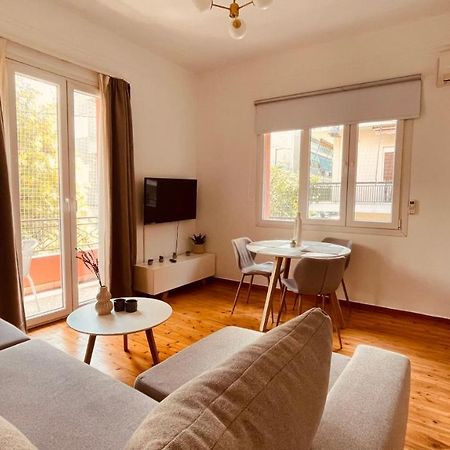 Daisy Apartment 15 Min To Acropolis Атина Екстериор снимка