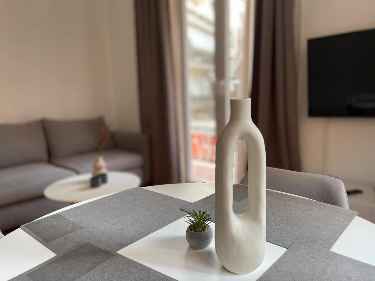 Daisy Apartment 15 Min To Acropolis Атина Екстериор снимка