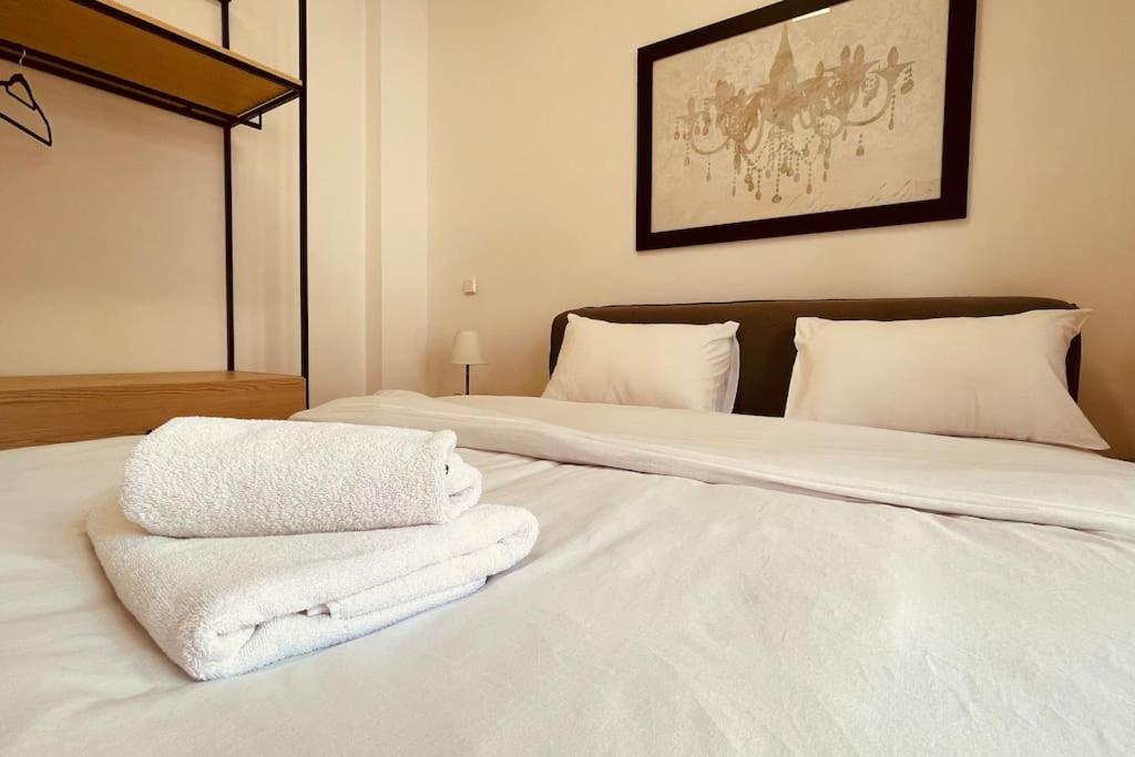 Daisy Apartment 15 Min To Acropolis Атина Екстериор снимка
