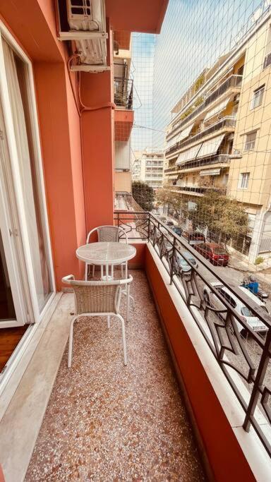 Daisy Apartment 15 Min To Acropolis Атина Екстериор снимка